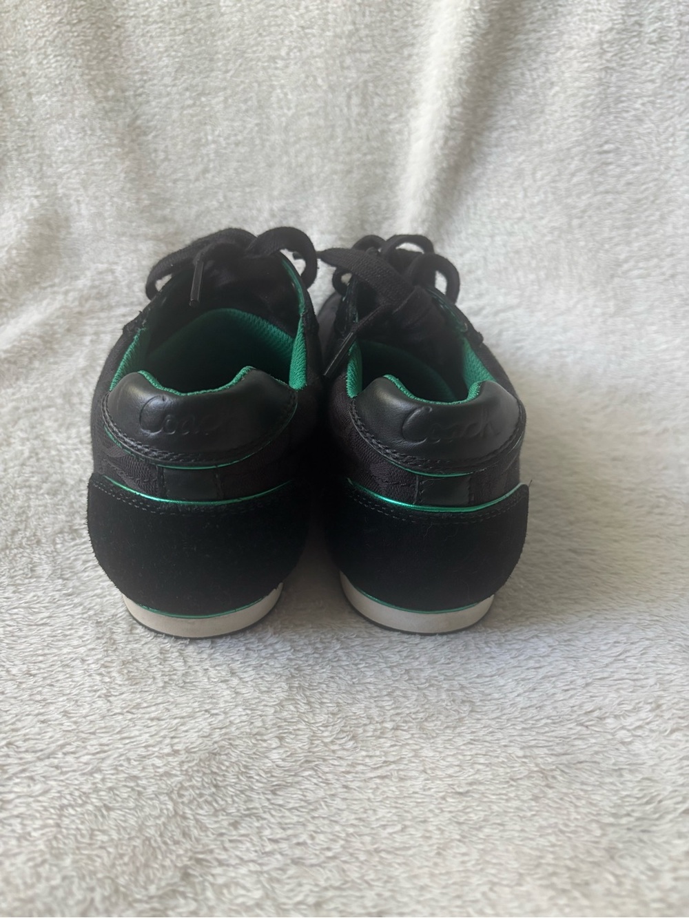 Coach Perrie Women Black lace up Sneakers with Green Logo Accent Size 8 - Picture 4 of 8